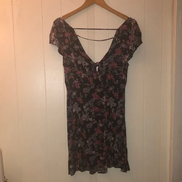 American Eagle Outfitters Pink Flutter Sleeve Mini Dress - Picture 1 of 8